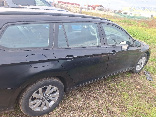 bontott VW PASSAT B8 Hátsó Embléma