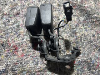 bontott VW PASSAT B8 Hátsó középső Biztonsági Öv Csat