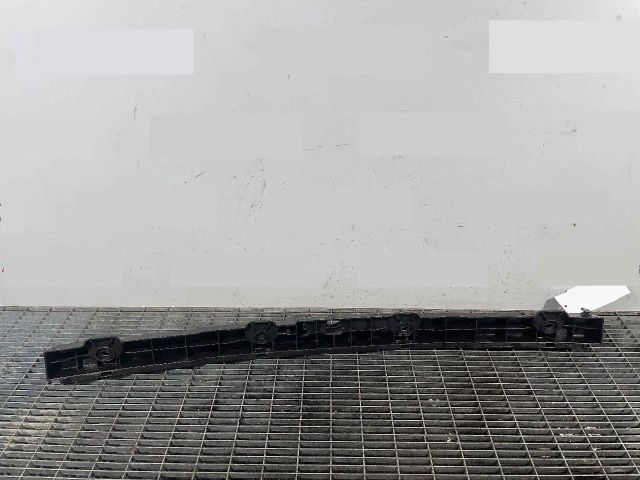 bontott VW PASSAT B8 Hátsó középső Lökhárító Tartó (Műanyag)