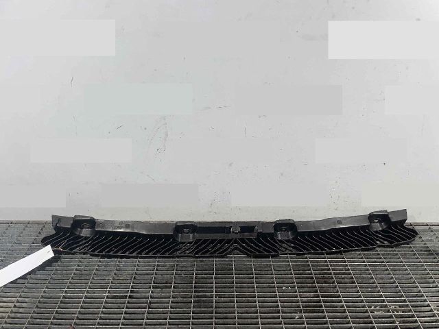 bontott VW PASSAT B8 Hátsó középső Lökhárító Tartó (Műanyag)