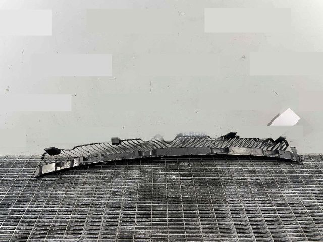 bontott VW PASSAT B8 Hátsó középső Lökhárító Tartó (Műanyag)