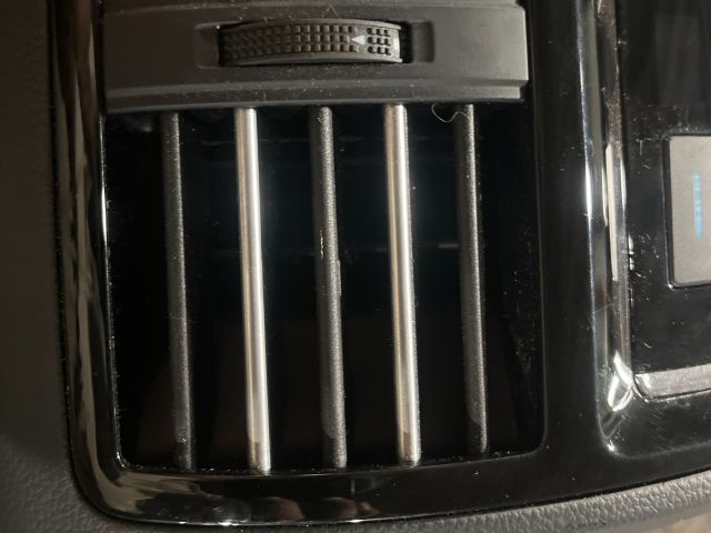 bontott VW PASSAT B8 Hátsó középső Szellőző