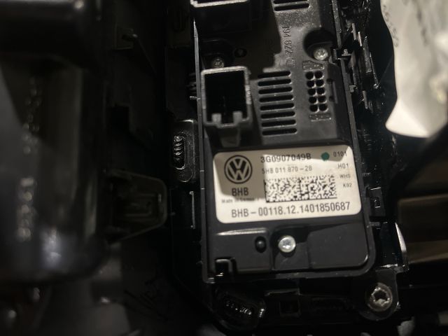 bontott VW PASSAT B8 Hátsó középső Szellőző
