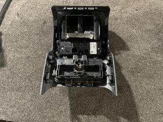 bontott VW PASSAT B8 Hátsó középső Szellőző