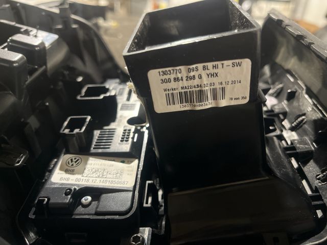 bontott VW PASSAT B8 Hátsó középső Szellőző