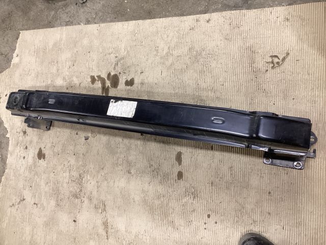 bontott VW PASSAT B8 Hátsó Lökhárító Merevítő (Fém)