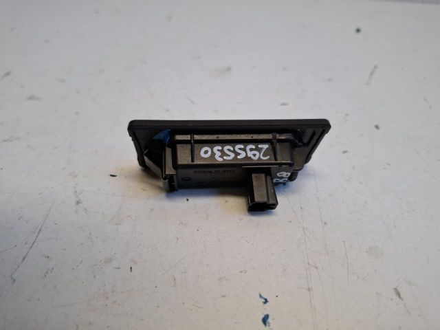 bontott VW PASSAT B8 Hátsó Rendszámtábla Világítás