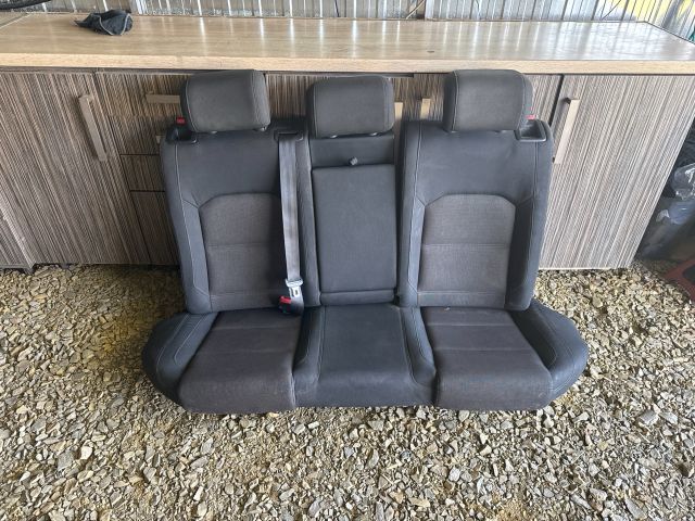 bontott VW PASSAT B8 Hátsó Ülés Szett