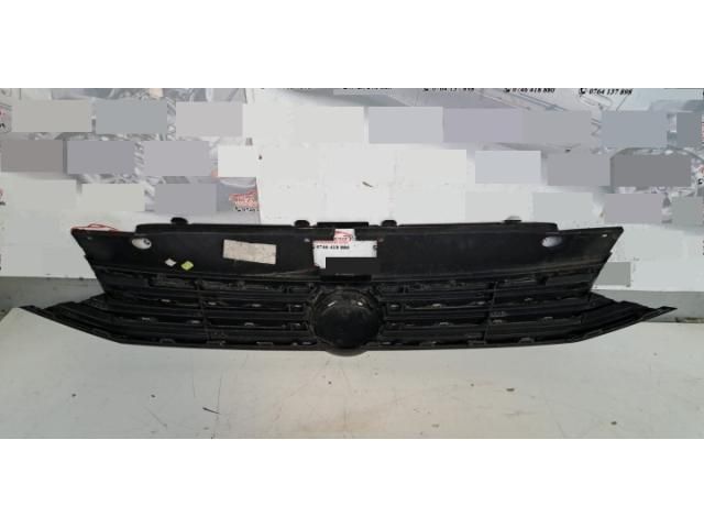 bontott VW PASSAT B8 Hűtőrács