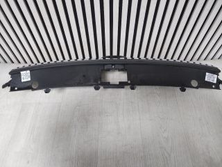 bontott VW PASSAT B8 Hűtőrács