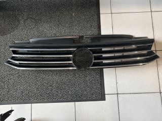 bontott VW PASSAT B8 Hűtőrács