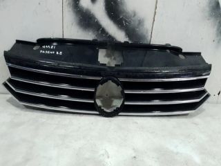 bontott VW PASSAT B8 Hűtőrács