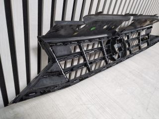 bontott VW PASSAT B8 Hűtőrács