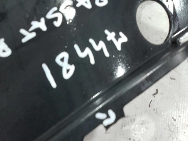 bontott VW PASSAT B8 Hűtőrács