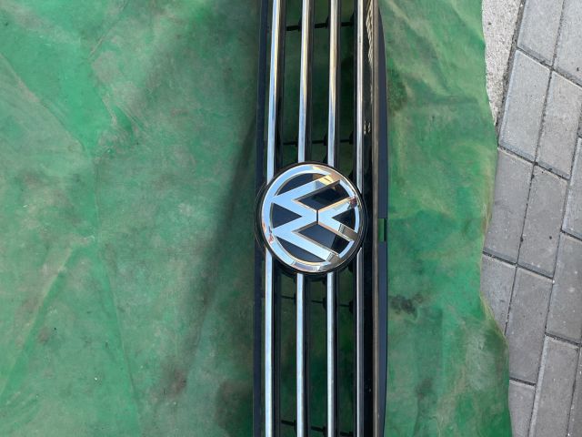 bontott VW PASSAT B8 Hűtőrács