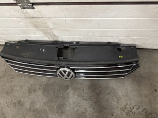 bontott VW PASSAT B8 Hűtőrács