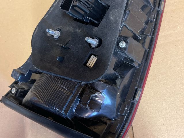 bontott VW PASSAT B8 Jobb Belső Hátsó Lámpa