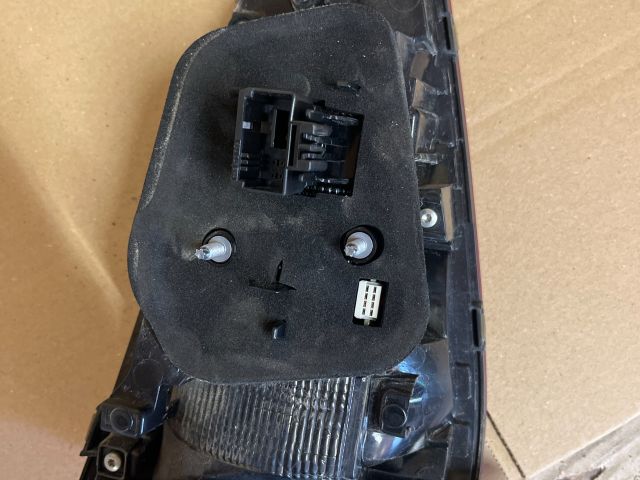 bontott VW PASSAT B8 Jobb Belső Hátsó Lámpa