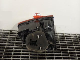 bontott VW PASSAT B8 Jobb Belső Hátsó Lámpa
