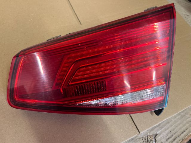 bontott VW PASSAT B8 Jobb Belső Hátsó Lámpa