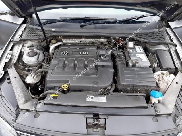 bontott VW PASSAT B8 Jobb C Oszlop Burkolat
