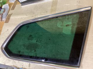 bontott VW PASSAT B8 Jobb C Oszlop Oldalablak Üveg