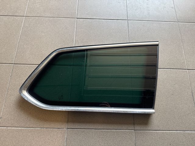 bontott VW PASSAT B8 Jobb C Oszlop Oldalablak Üveg