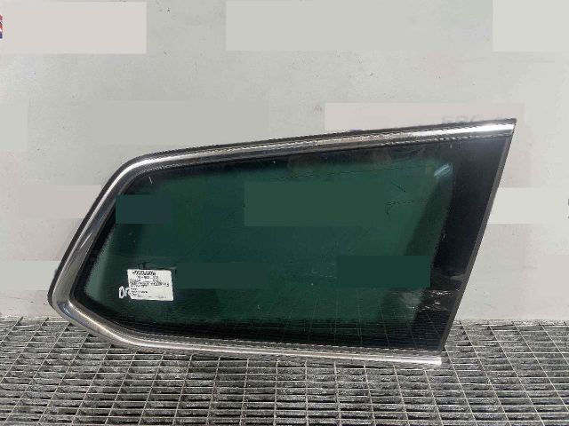 bontott VW PASSAT B8 Jobb C Oszlop