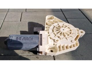 bontott VW PASSAT B8 Jobb első Ablakemelő Motor