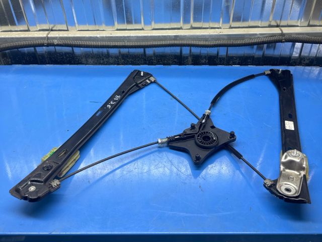 bontott VW PASSAT B8 Jobb első Ablakemelő Szerkezet (Elektromos)