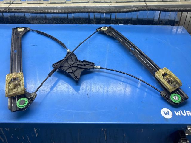 bontott VW PASSAT B8 Jobb első Ablakemelő Szerkezet (Elektromos)