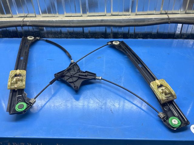 bontott VW PASSAT B8 Jobb első Ablakemelő Szerkezet (Elektromos)