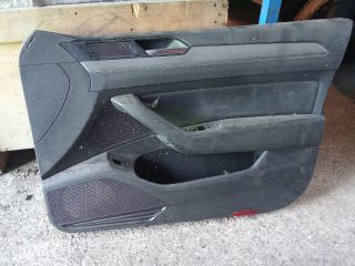 bontott VW PASSAT B8 Jobb első Ajtó Kárpit