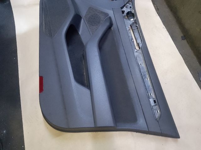 bontott VW PASSAT B8 Jobb első Ajtó Kárpit