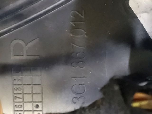 bontott VW PASSAT B8 Jobb első Ajtó Kárpit