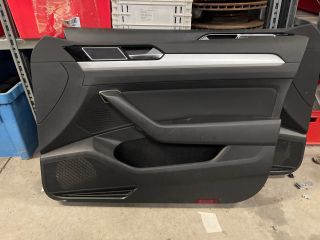bontott VW PASSAT B8 Jobb első Ajtó Kárpit