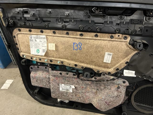 bontott VW PASSAT B8 Jobb első Ajtó Kárpit