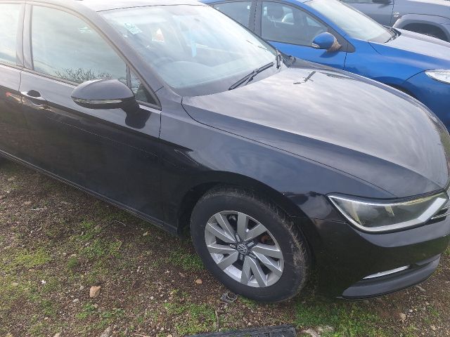 bontott VW PASSAT B8 Jobb első Ajtó (Üres lemez)
