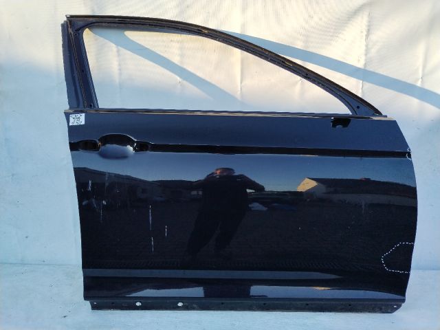 bontott VW PASSAT B8 Jobb első Ajtó (Üres lemez)