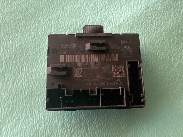 bontott VW PASSAT B8 Jobb első Ajtó Vezérlőegység