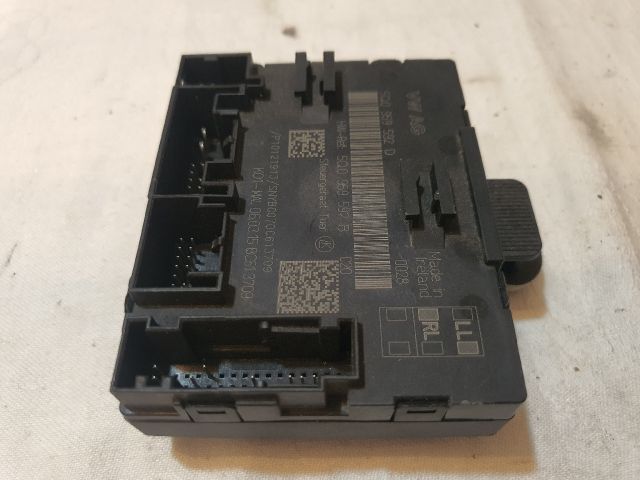 bontott VW PASSAT B8 Jobb első Ajtó Vezérlőegység