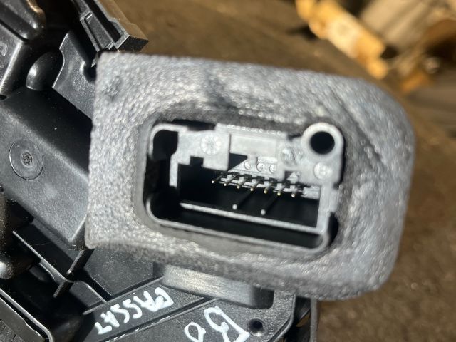 bontott VW PASSAT B8 Jobb első Ajtózár