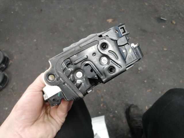 bontott VW PASSAT B8 Jobb első Ajtózár