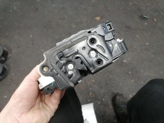 bontott VW PASSAT B8 Jobb első Ajtózár