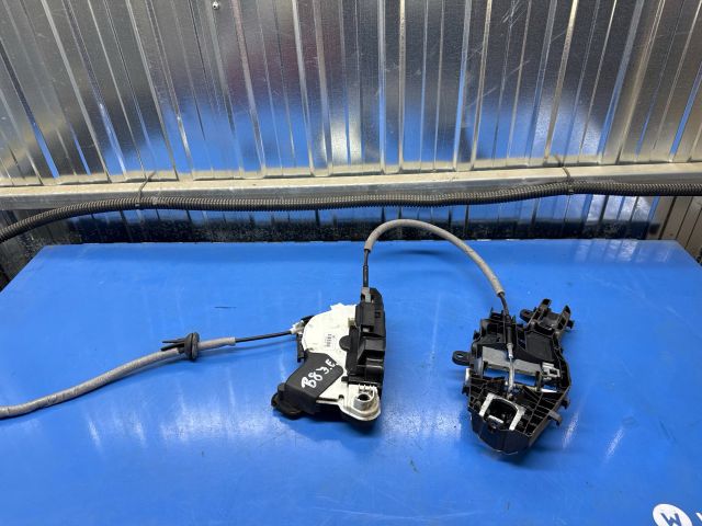 bontott VW PASSAT B8 Jobb első Ajtózár