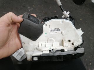 bontott VW PASSAT B8 Jobb első Ajtózár