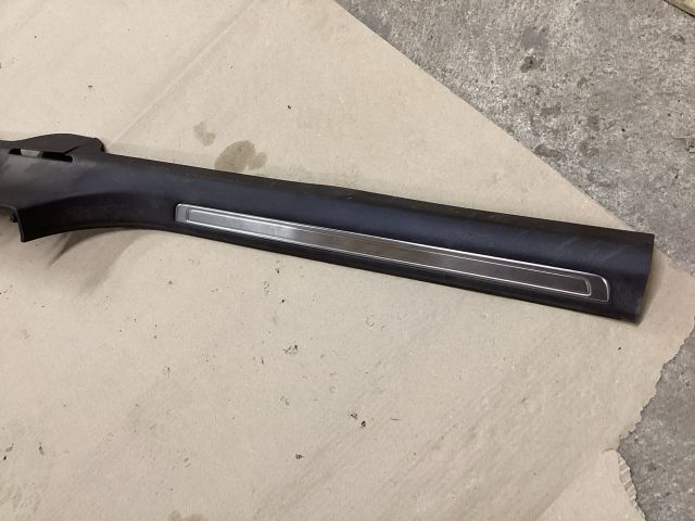 bontott VW PASSAT B8 Jobb első Belső Küszöb Burkolat