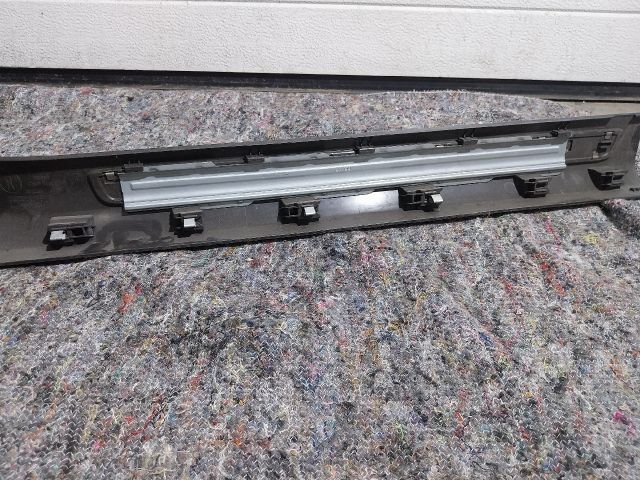 bontott VW PASSAT B8 Jobb első Belső Küszöb Burkolat