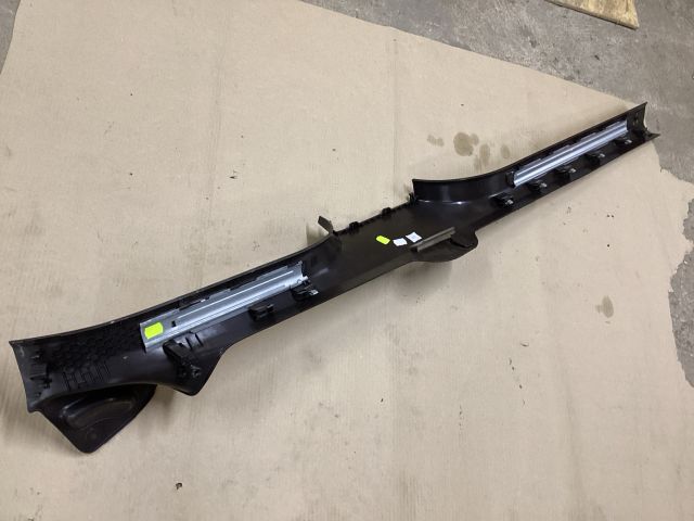 bontott VW PASSAT B8 Jobb első Belső Küszöb Burkolat