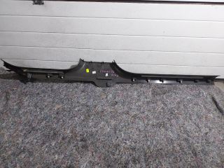 bontott VW PASSAT B8 Jobb első Belső Küszöb Burkolat